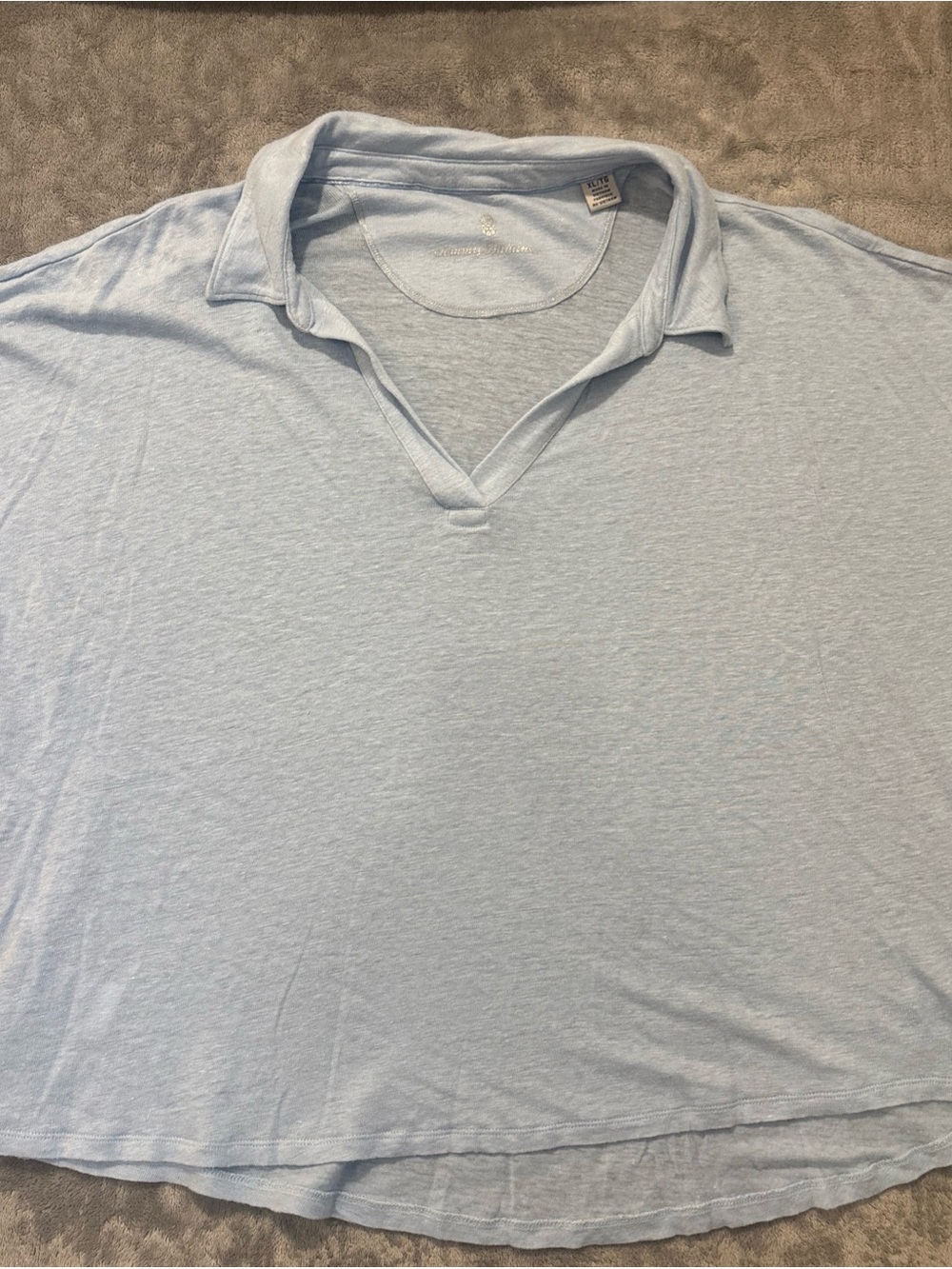 Tommy Bahama Women’s Light Blue Linen Polo Style Shirt casual Beachy Travel
